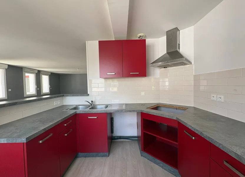 Appartement Route du Château d'Eau à Pomarez