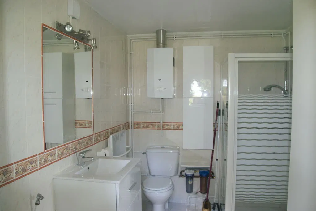 Room D 85 in Le Troncq