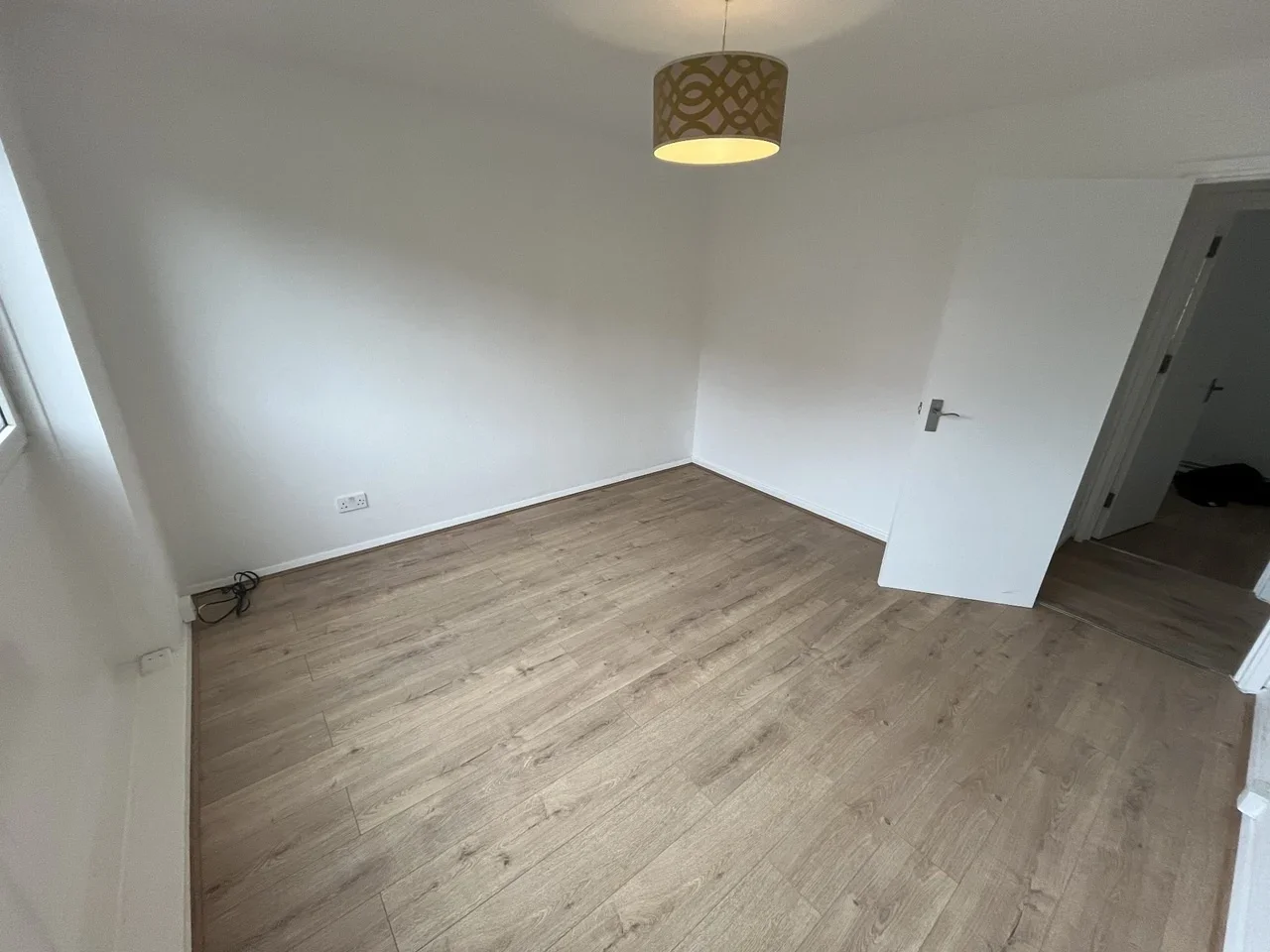 Flat Folkestone Road in Greater London