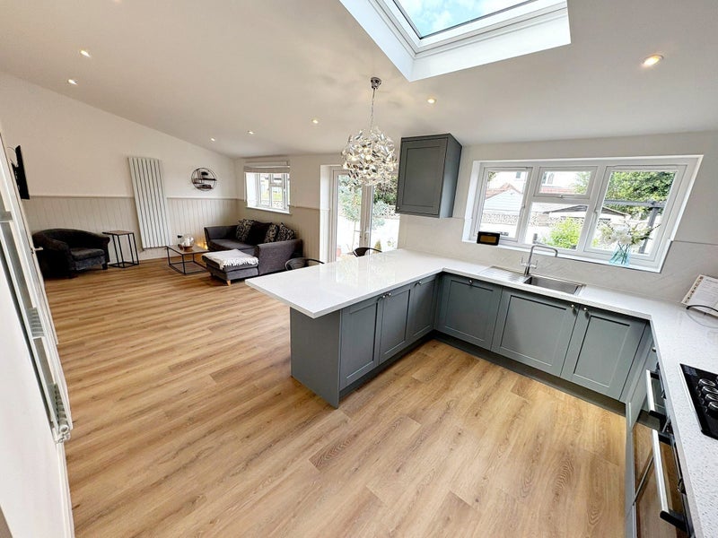 Room Vassall Court in Bristol