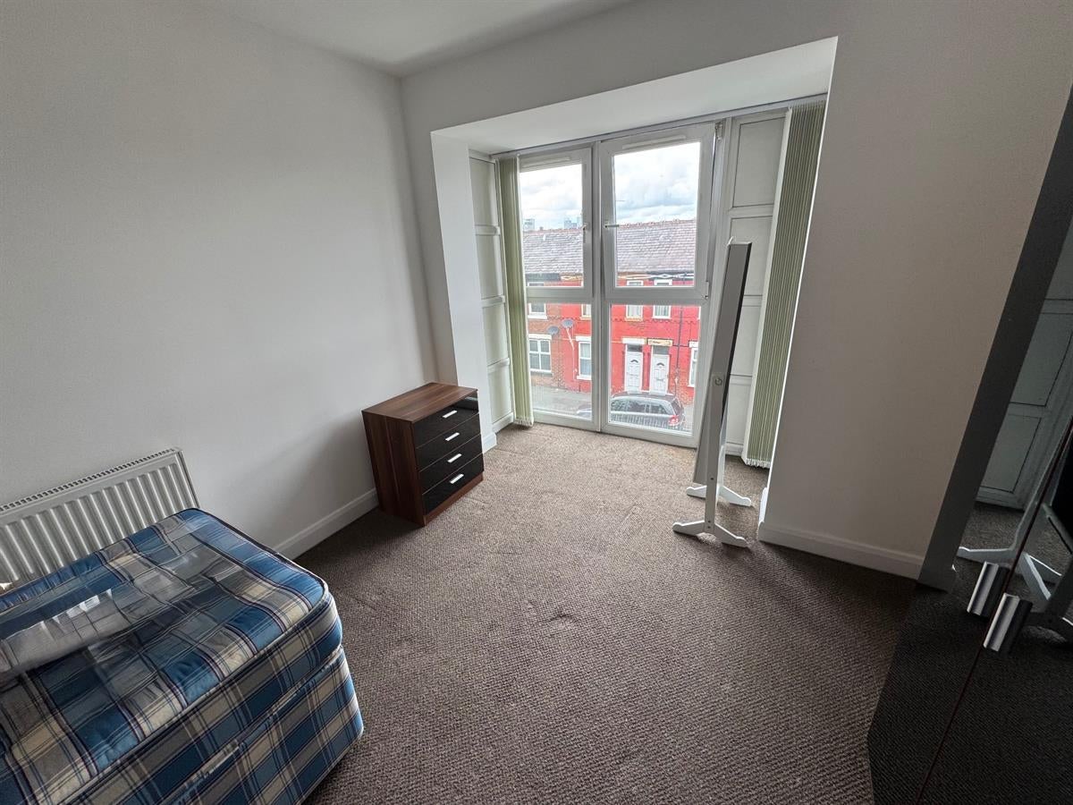 Room Dunworth Street in Manchester