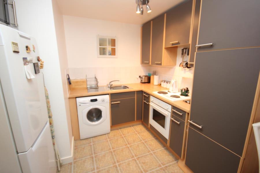 Flat Guildford Road in Woking