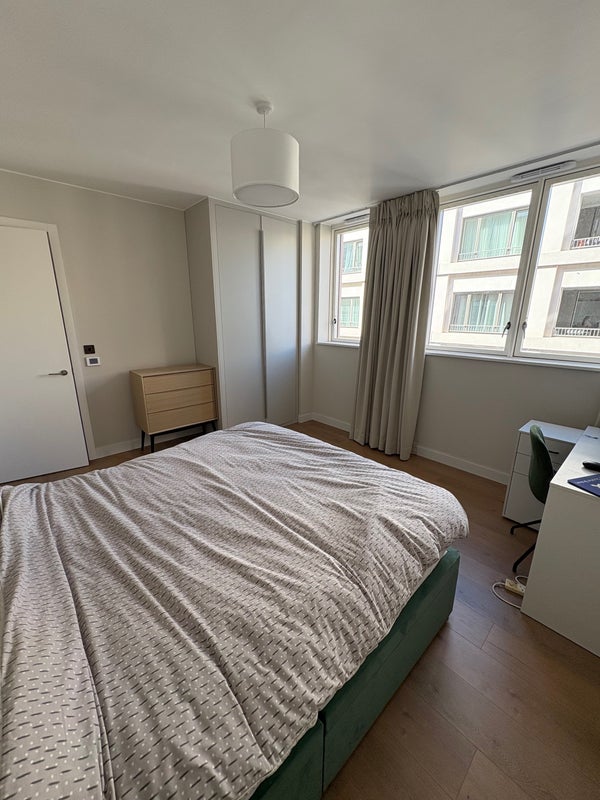 Flat Carpet Street in Greater London