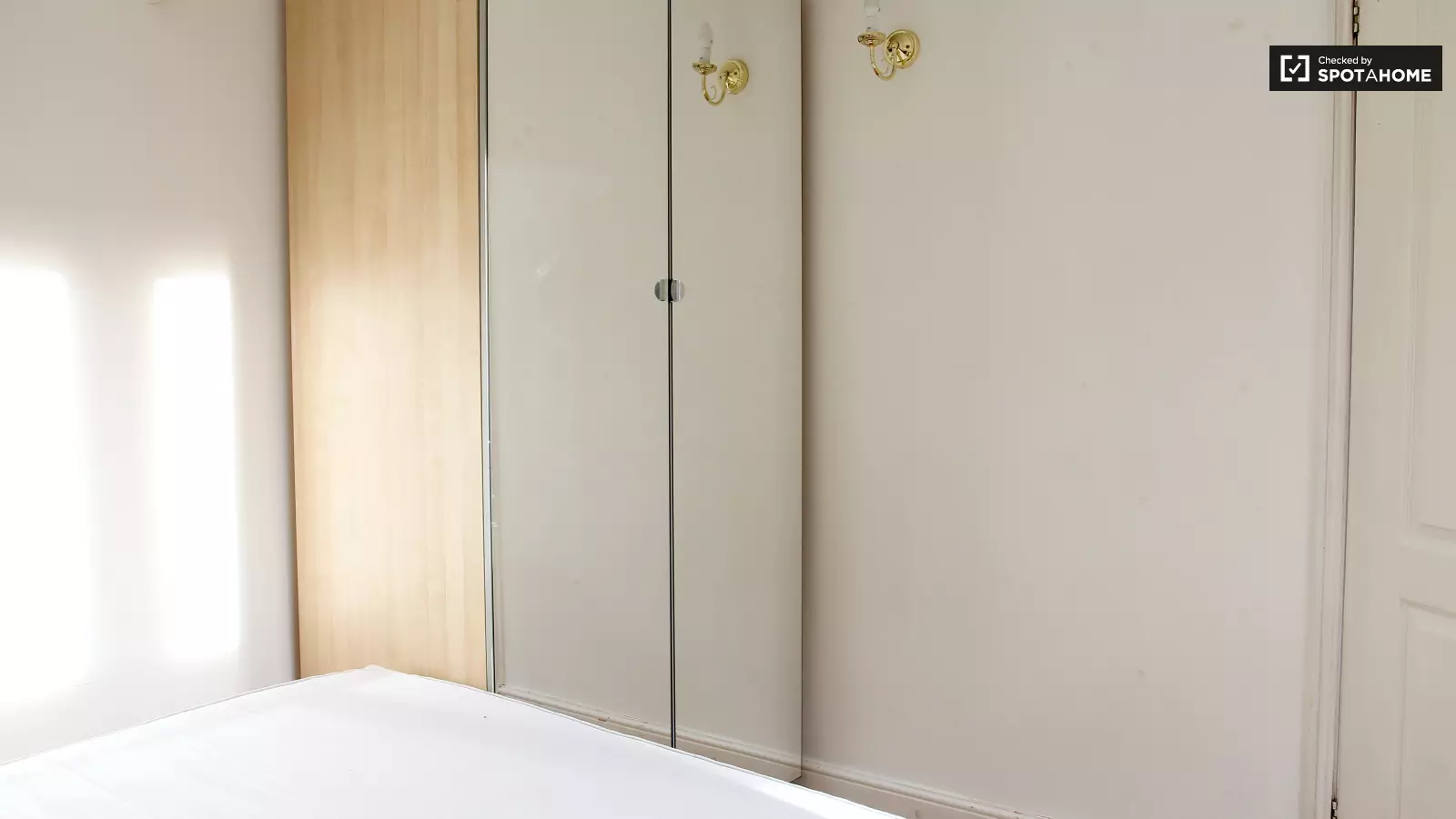 Flat The Grange in Greater London