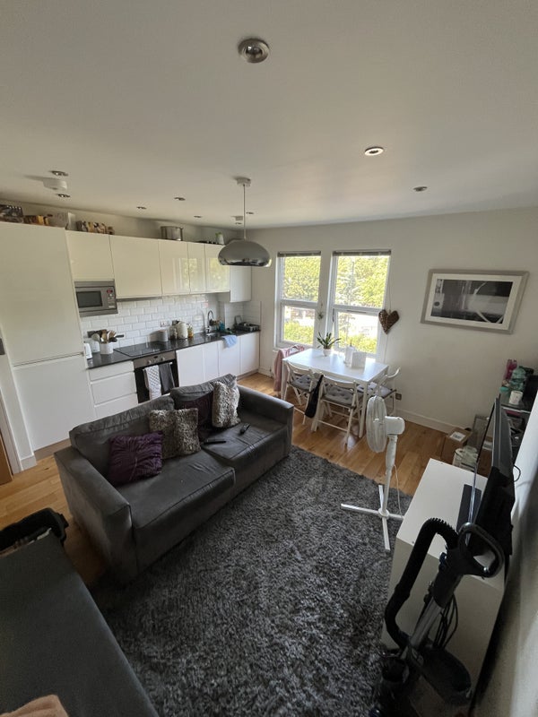 Room The Vale in Greater London
