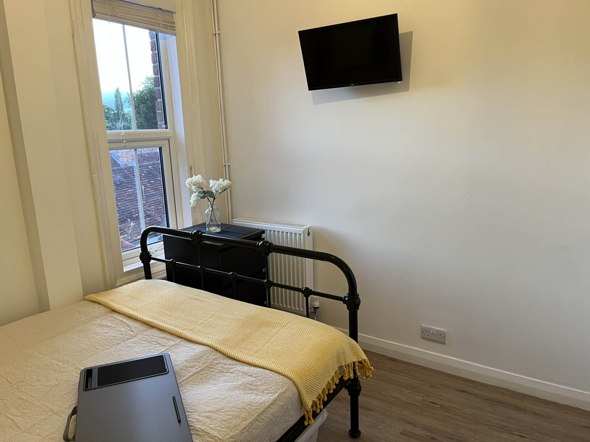 Room High Street in Waverley