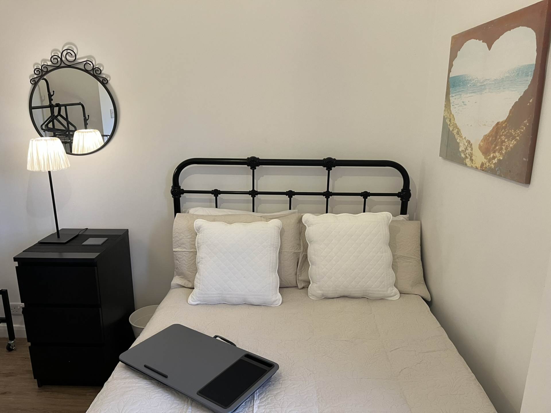 Room High Street in Waverley