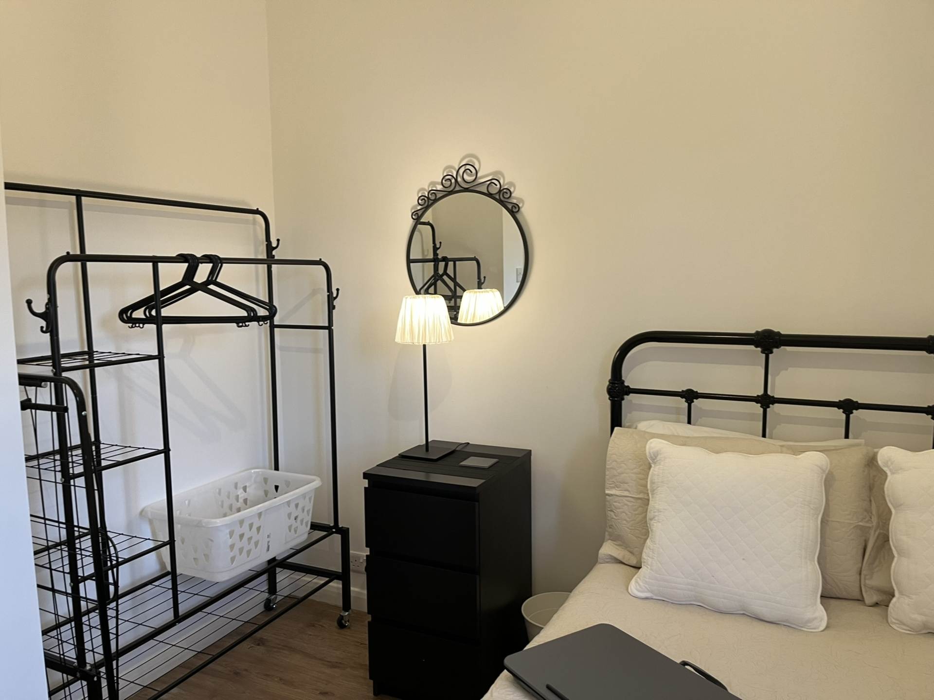 Room High Street in Waverley