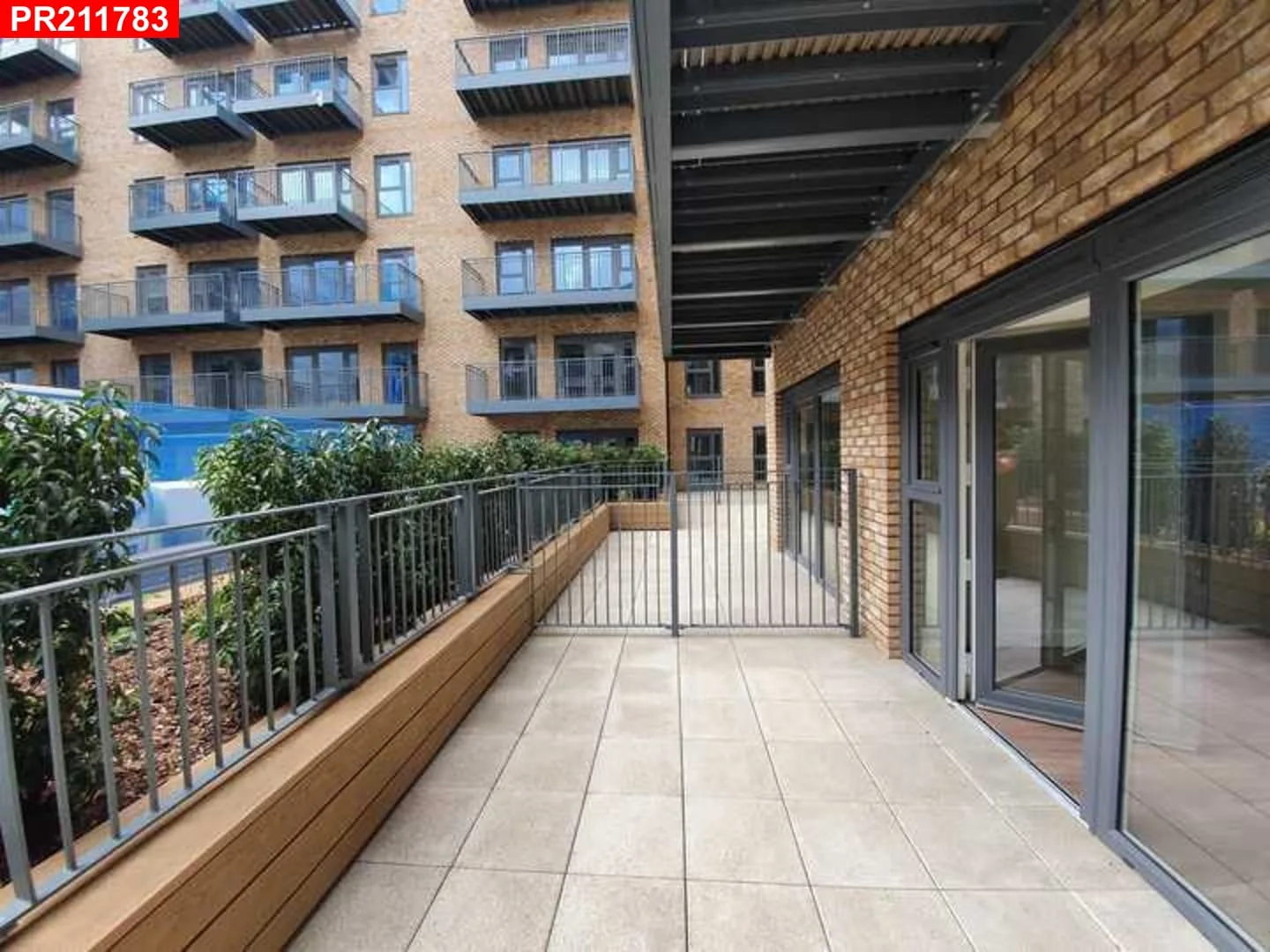 Flat Needleman Street in Greater London