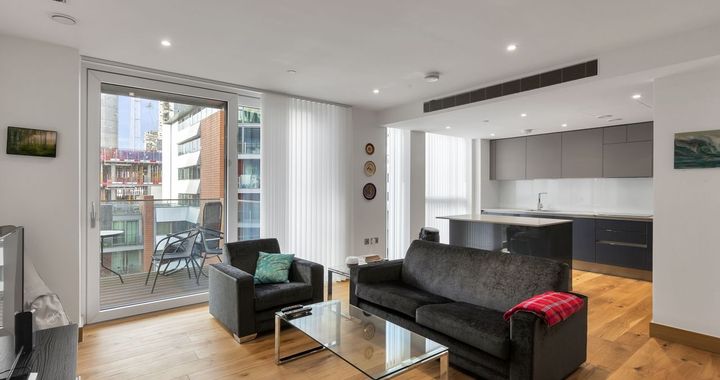 Flat Harrow Road in City of Westminster