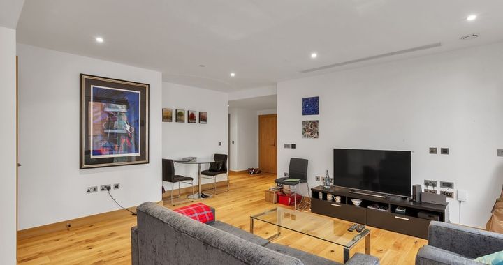 Flat Harrow Road in City of Westminster