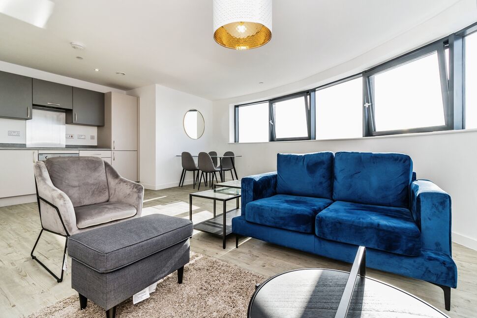 Flat Furness Quay in Salford