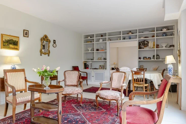 Appartement Rue Gustave Nadaud à Paris