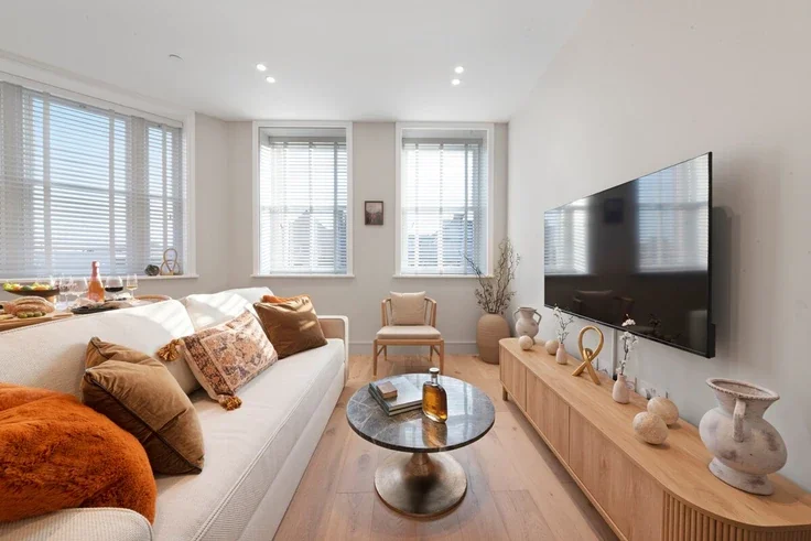 Flat Camden High Street in Greater London