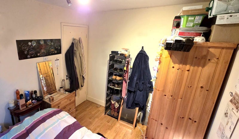 Room Thorne Road in Greater London