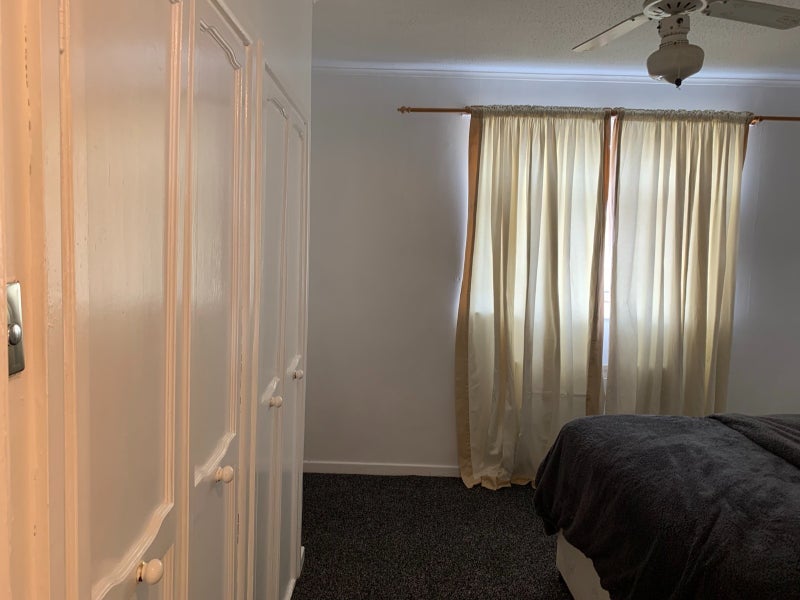 Room Robinson Gardens in Nottingham