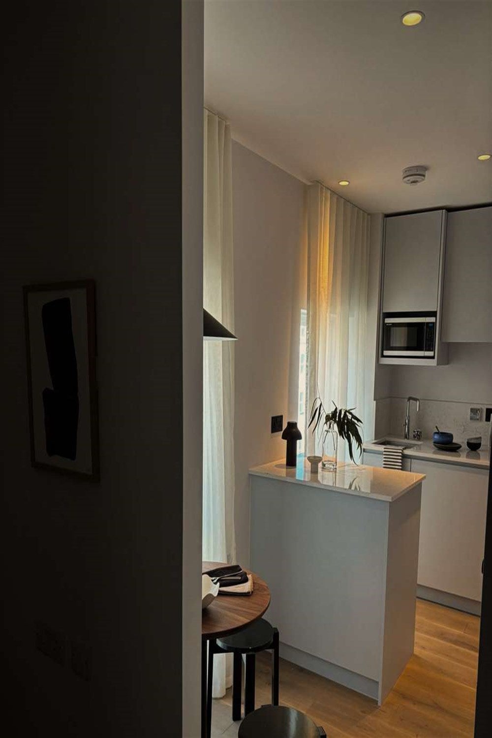 Flat Gloucester Road in Greater London