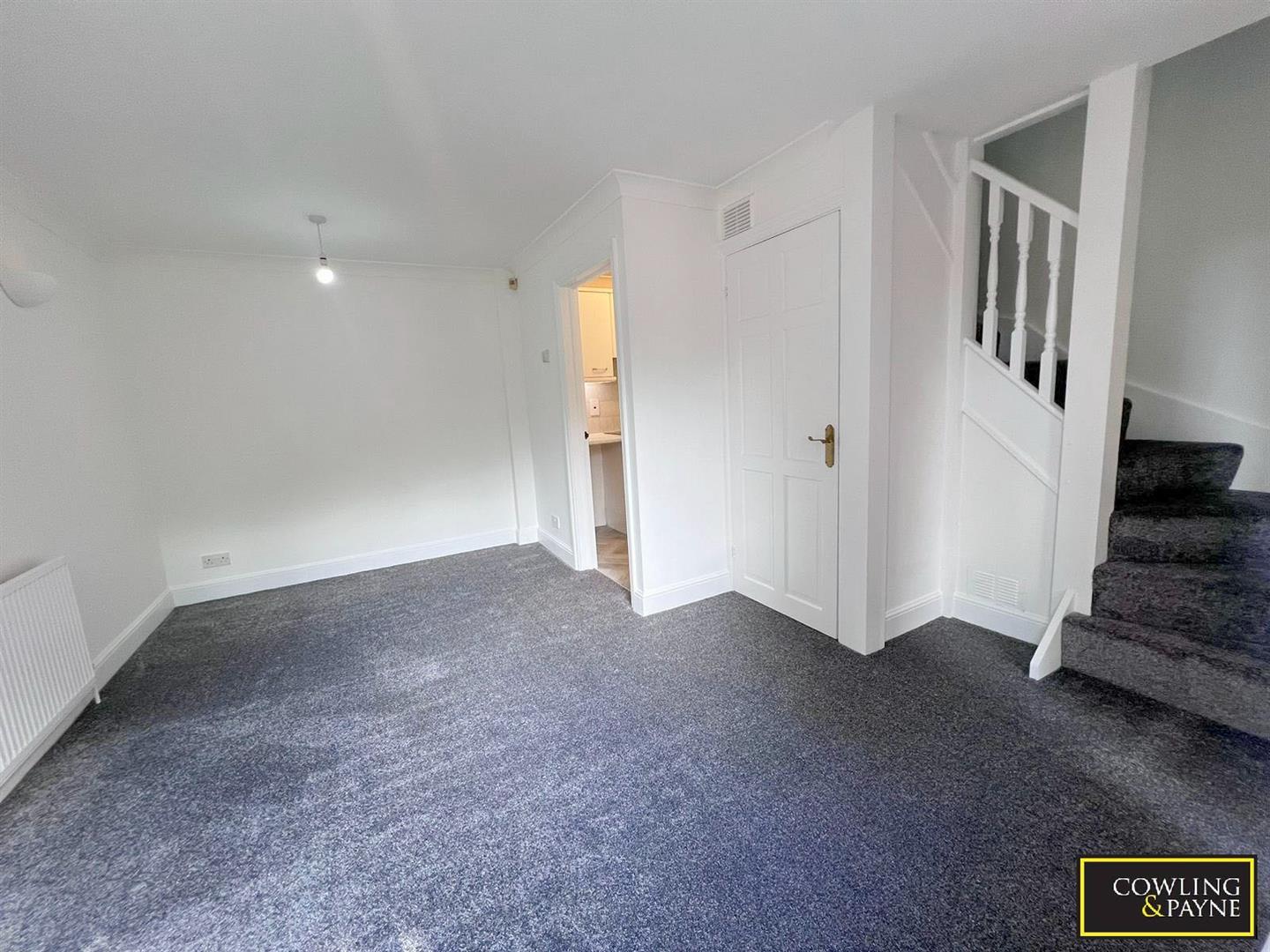 Flat Swan Lane in Wickford
