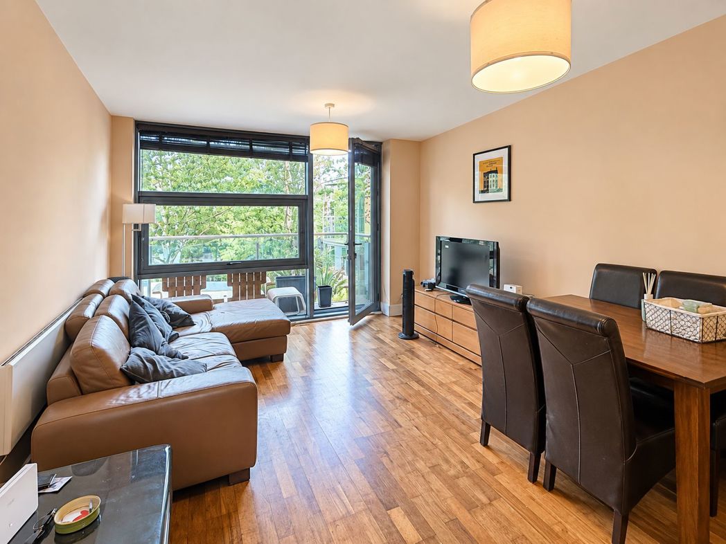 Flat Lime Square in Newcastle upon Tyne