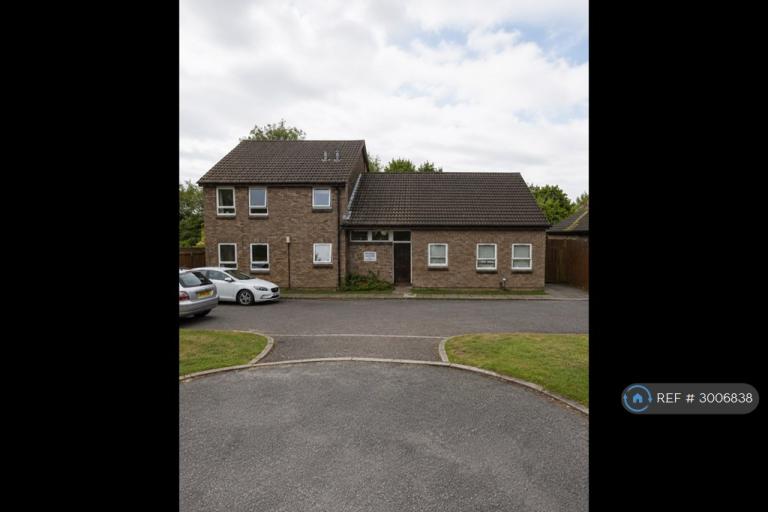 Flat Beeston Close in Bolton