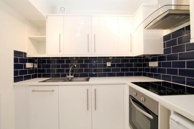 Flat Mount Hermon Road in Woking