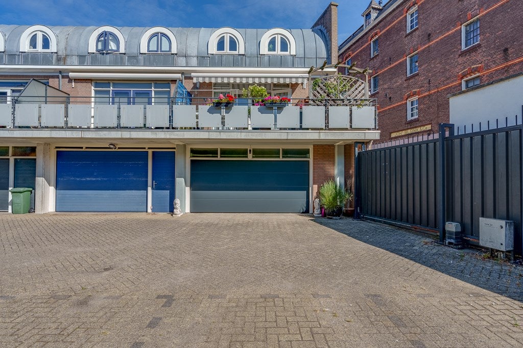 Huis Van Hogelandestraat 2 in Den Haag
