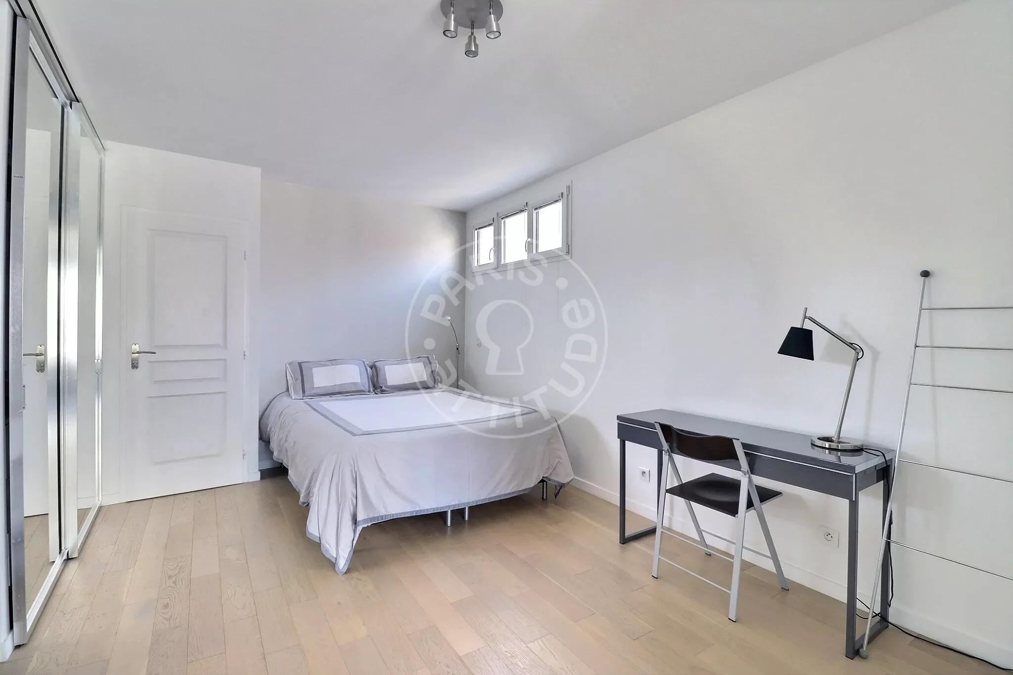 Appartement Rue des Taillandiers à Paris
