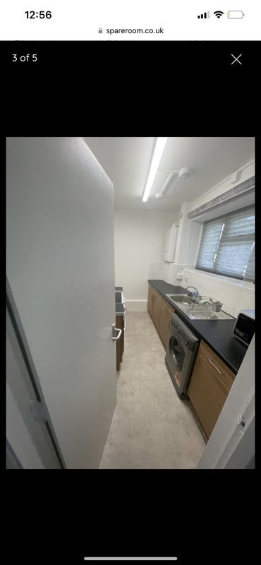 Flat Dacres Road in Greater London