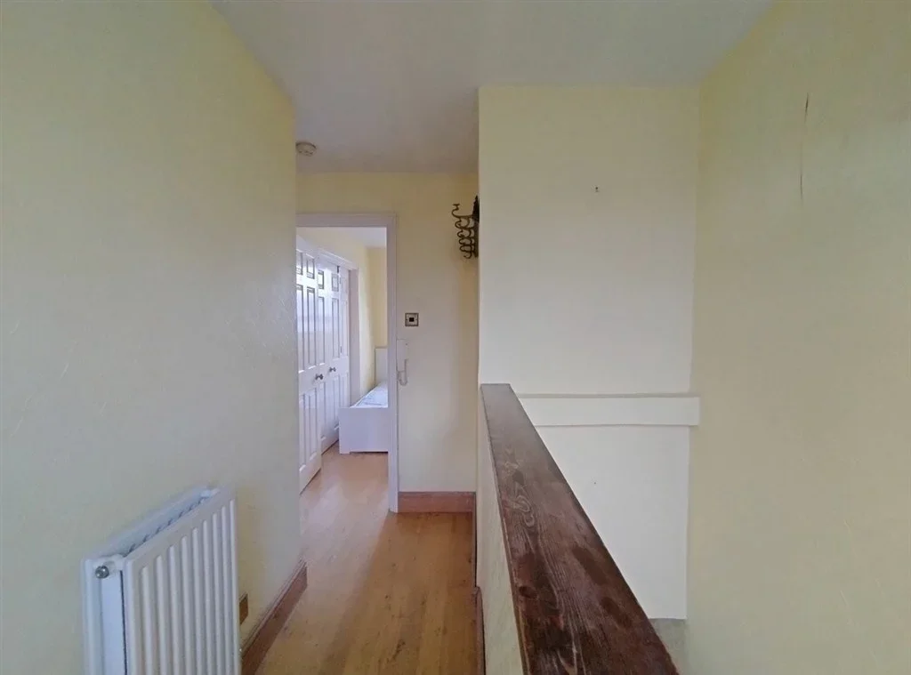 Flat Jackson Road in Greater London
