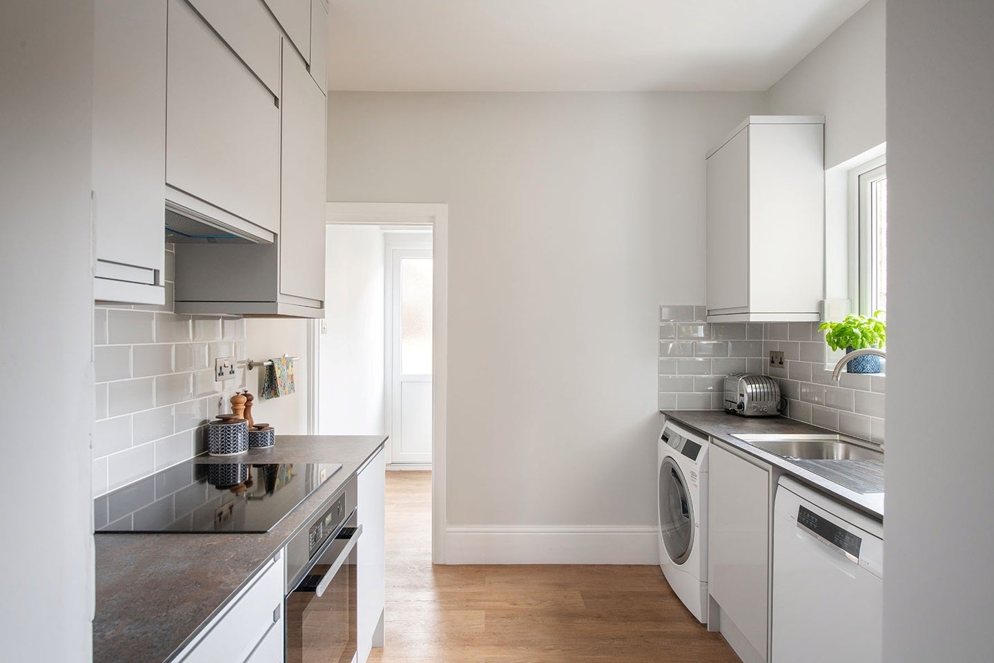 Flat Heathfield Square in Greater London