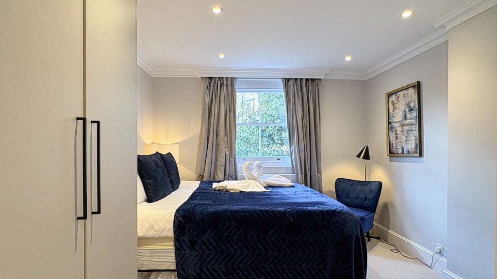 Flat Lexham Gardens in Greater London