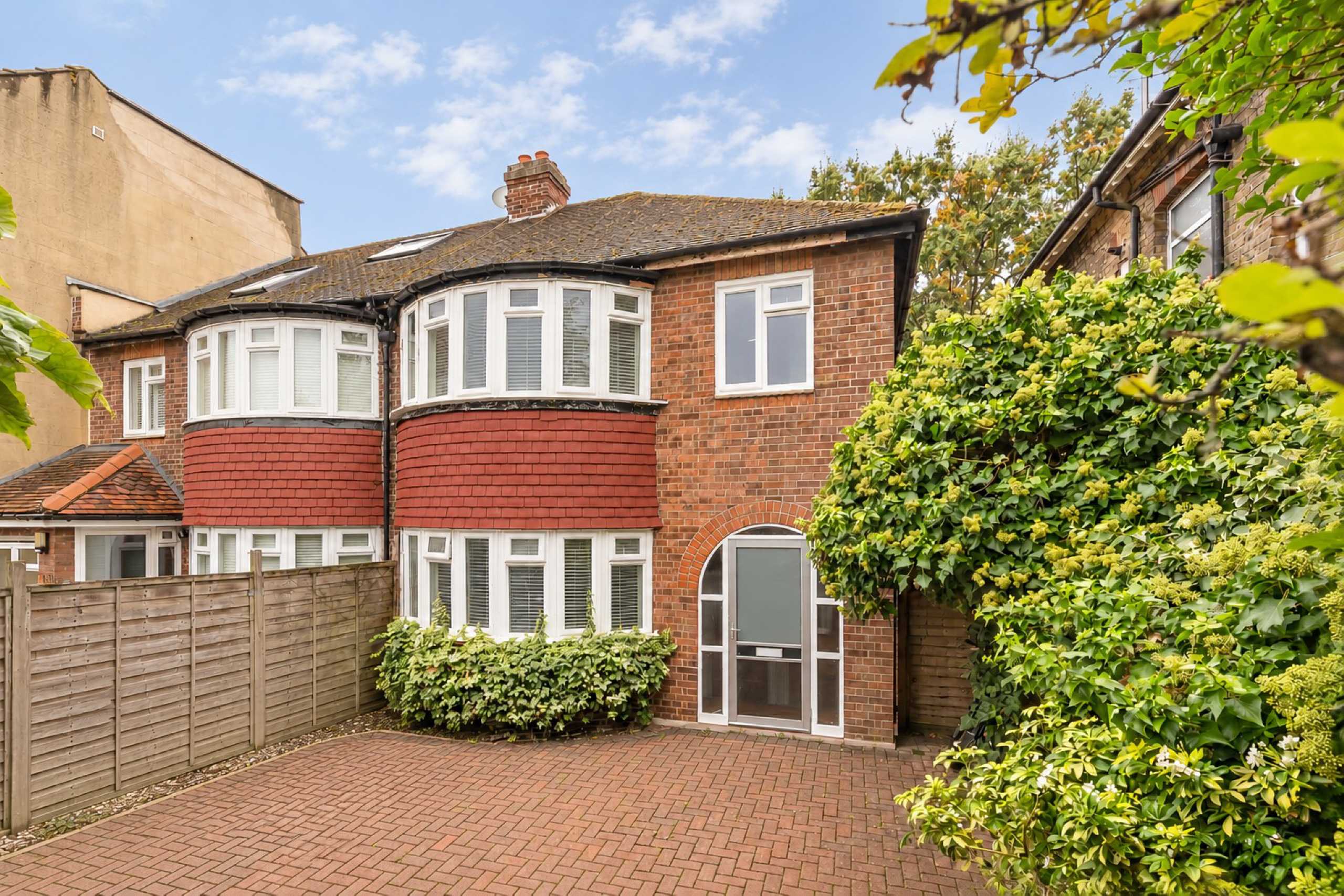 House Queens Road in Greater London