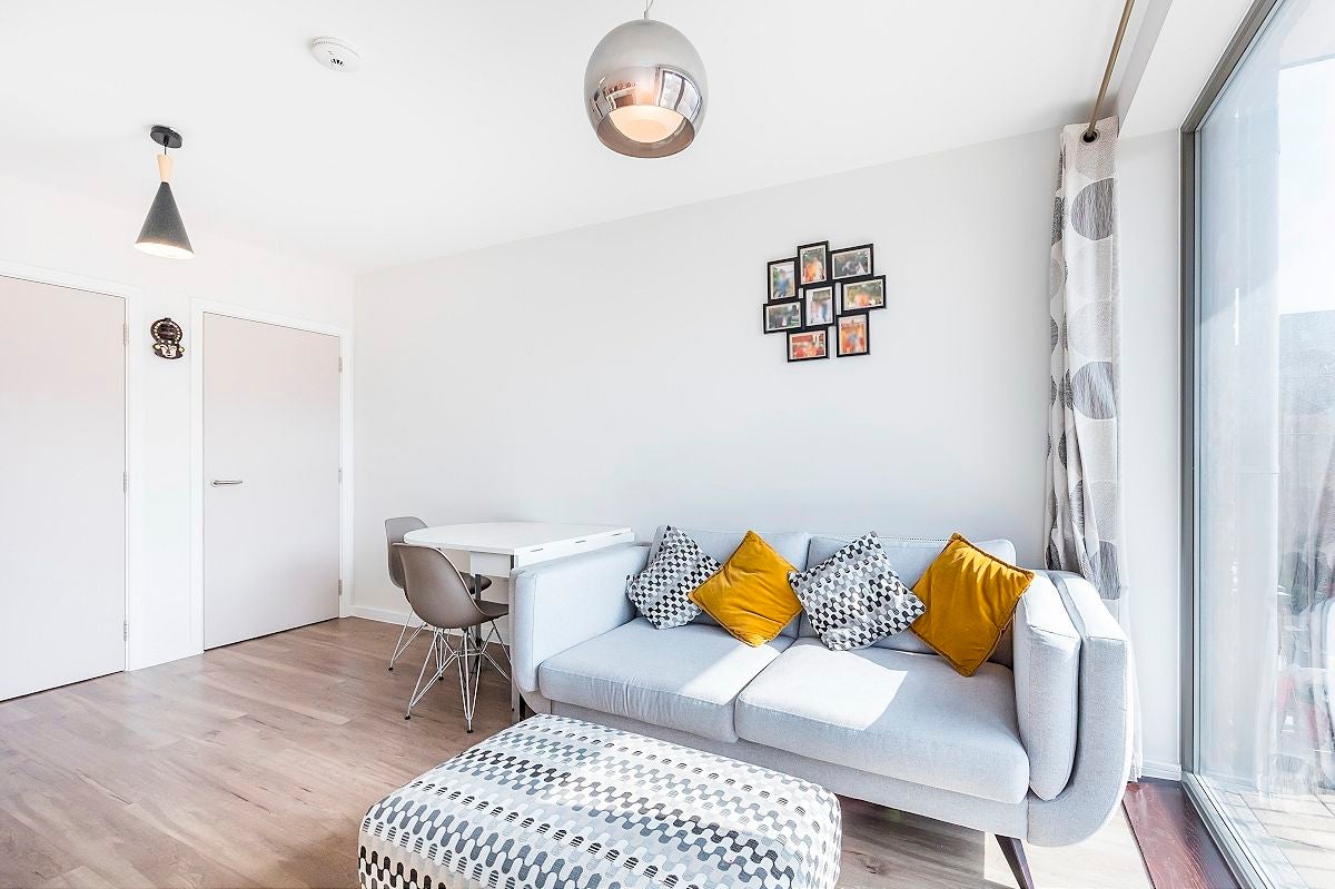 Flat Newham Way in Greater London