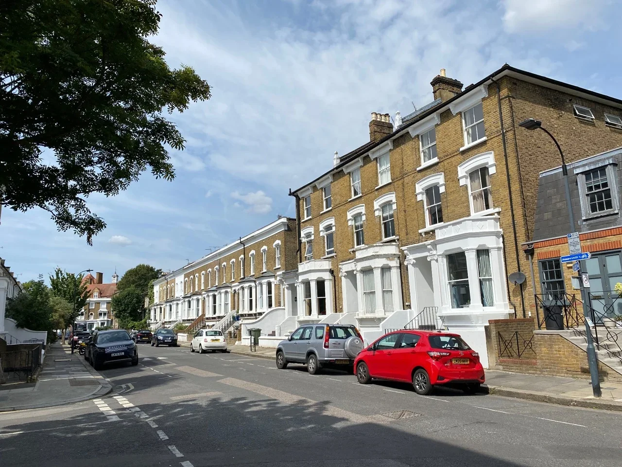 Flat Benbow Road in Greater London