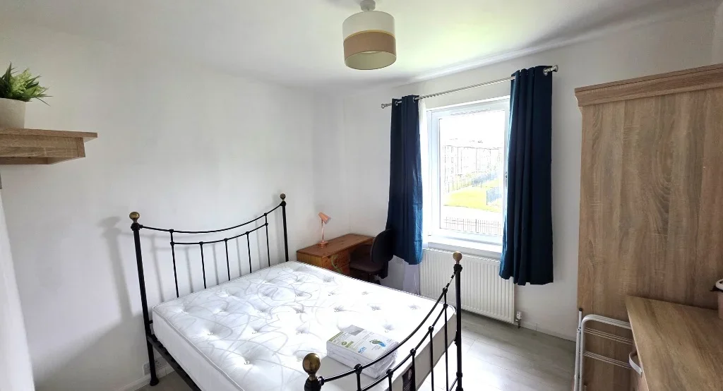 Flat Elmbank Terrace in Aberdeen City