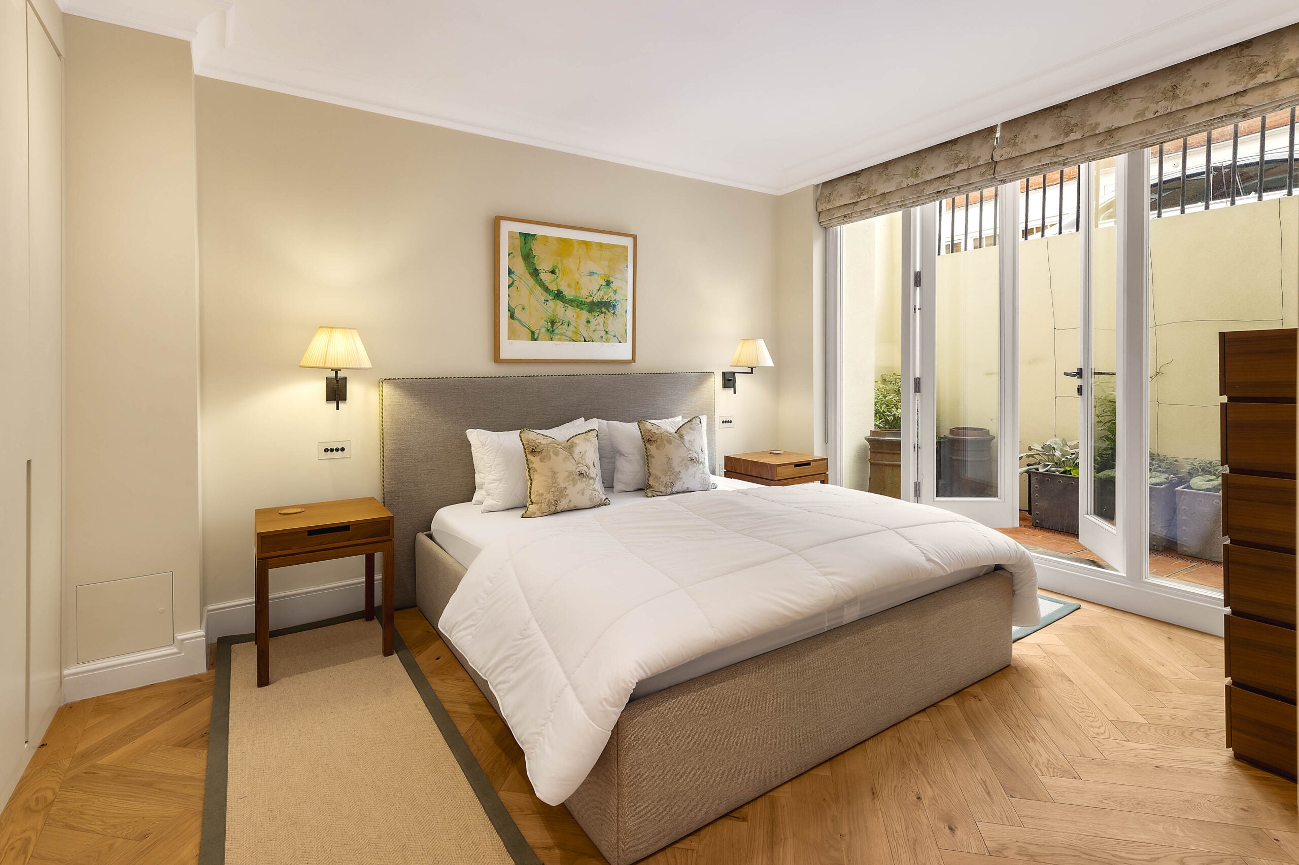 Flat Sloane Gardens in London