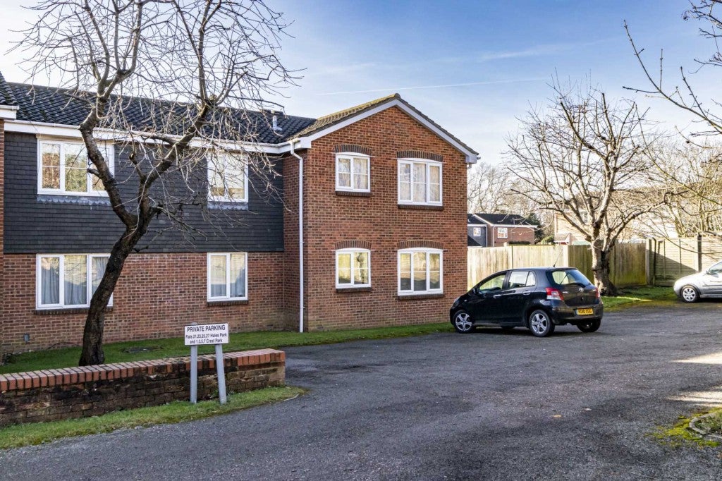 Flat Hales Park in Dacorum
