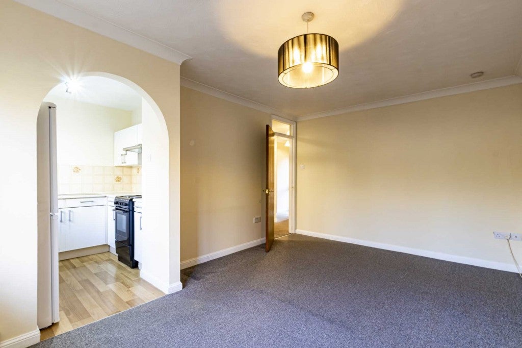 Flat Hales Park in Dacorum