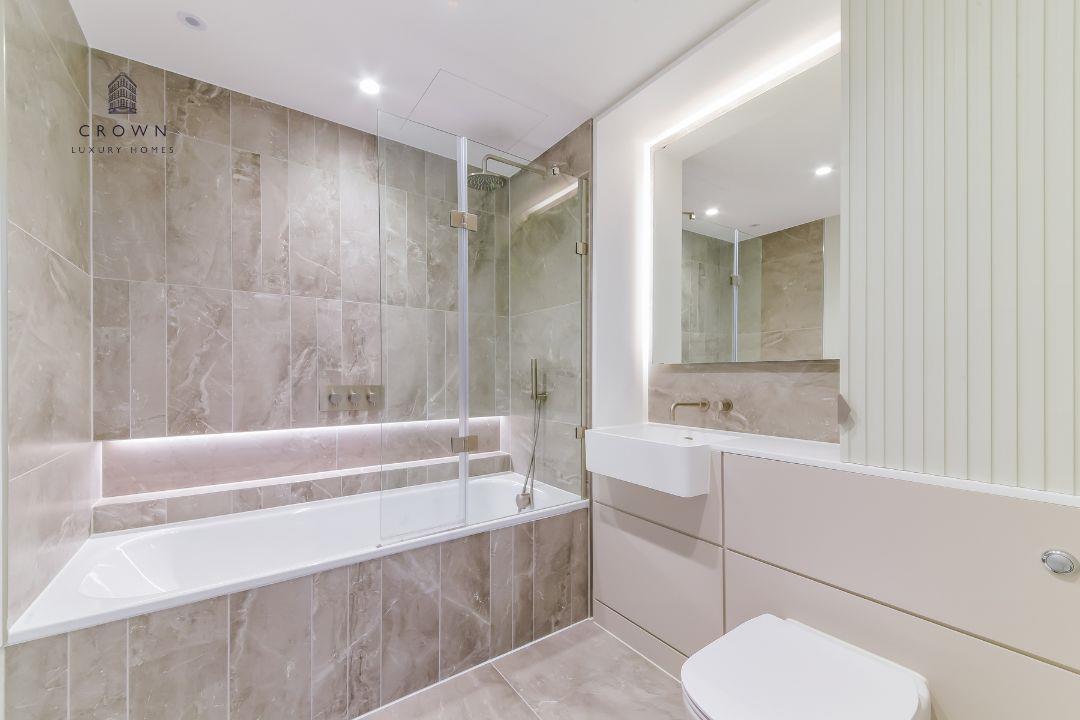 Flat Kennington Lane in Greater London