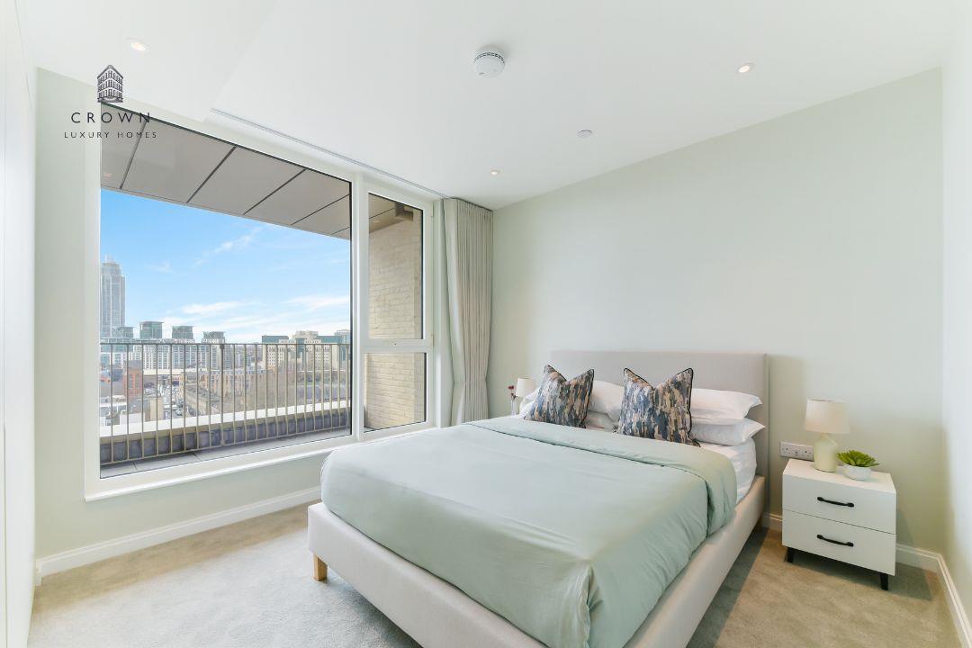 Flat Kennington Lane in Greater London