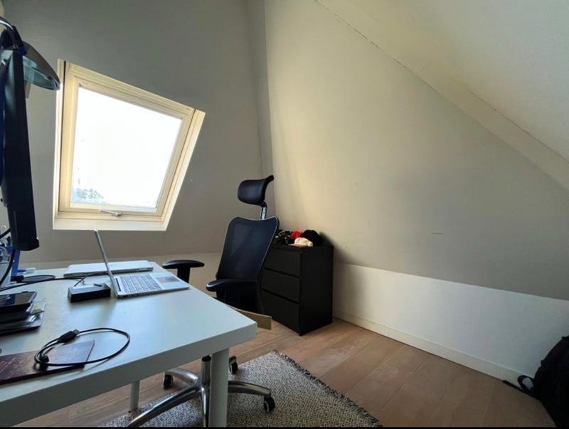 Room Ellerton Road in Greater London