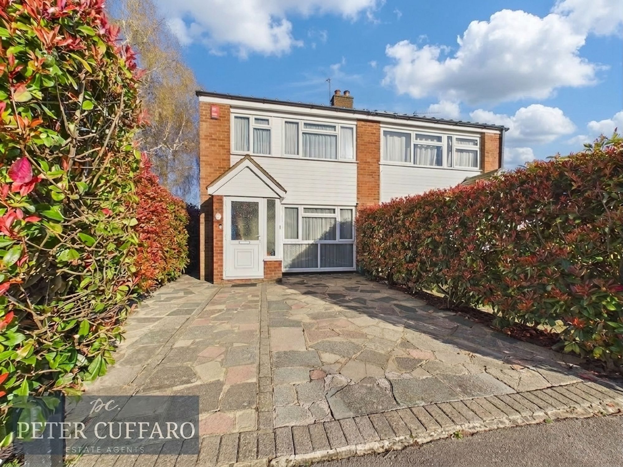 House Wallers Way in Hoddesdon