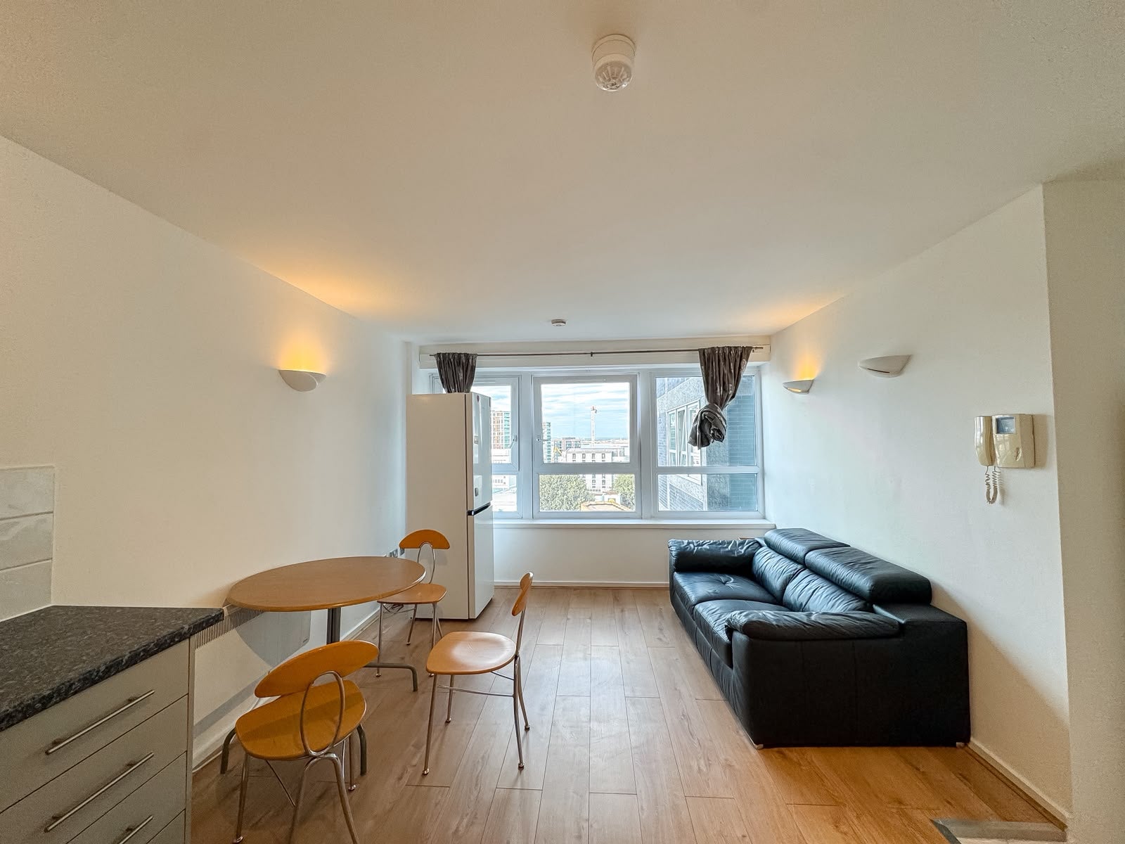 Flat Calderwood Street in Greater London