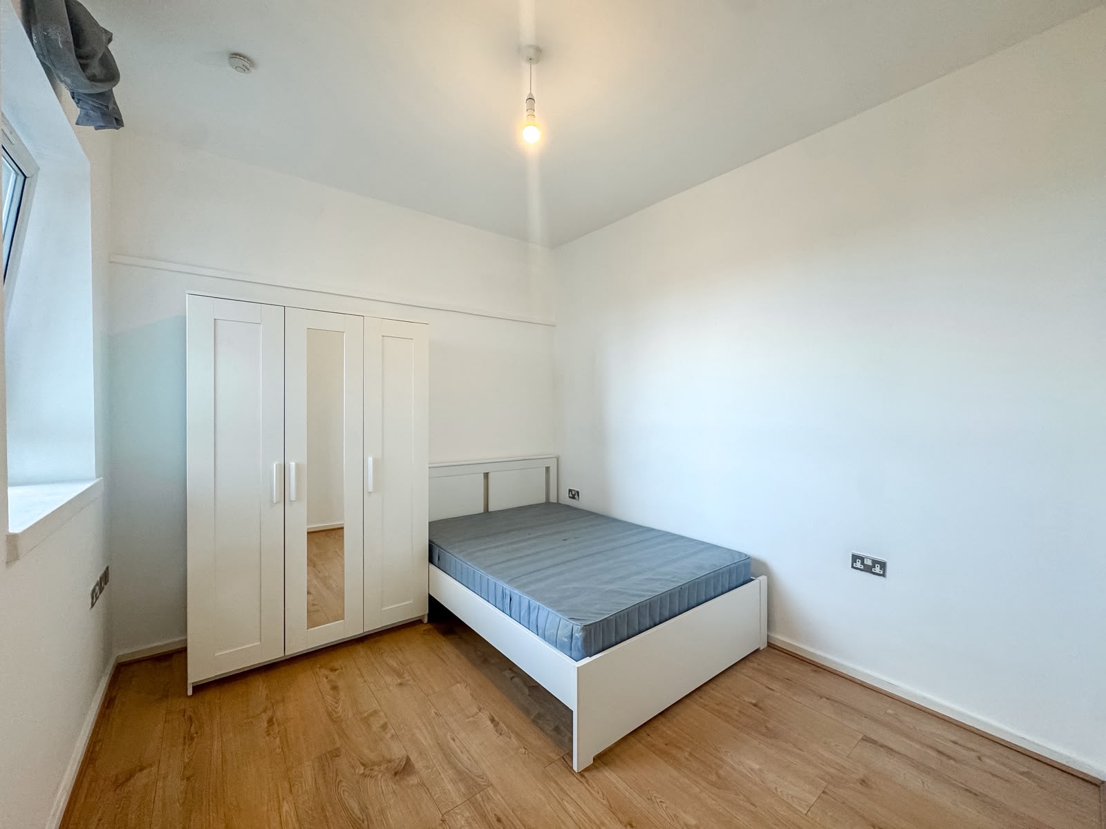 Flat Calderwood Street in Greater London