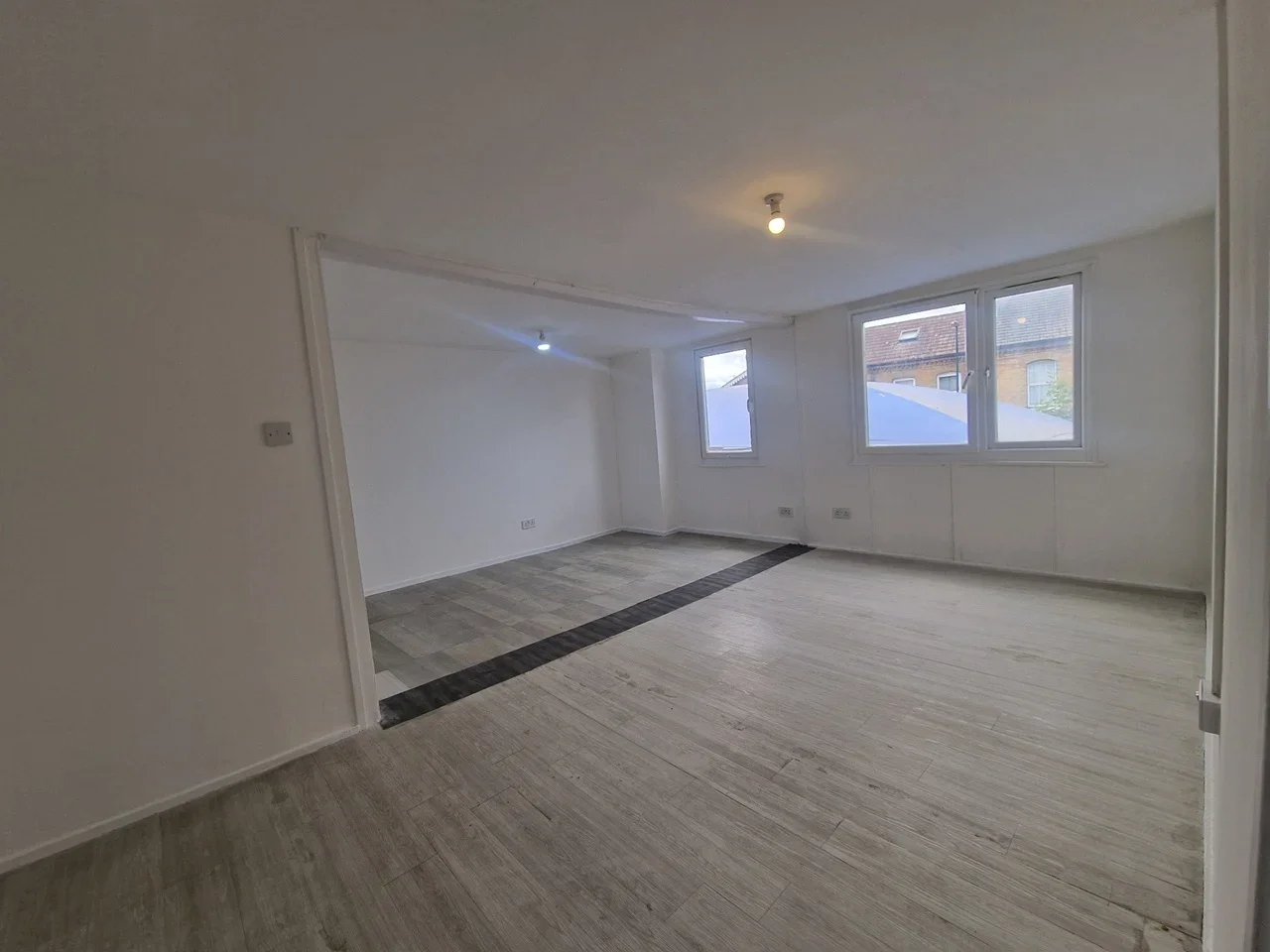 Flat Derby Road in Greater London