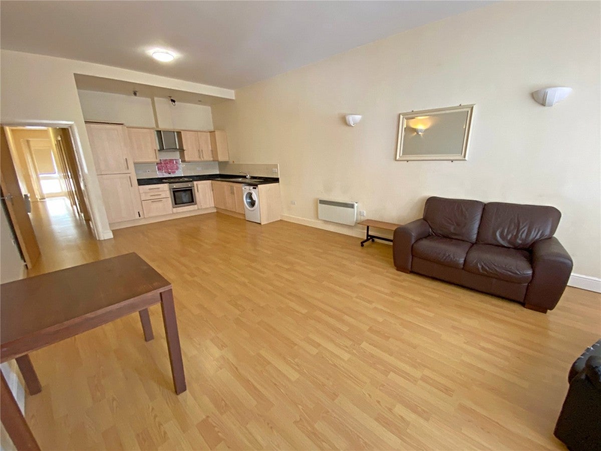 Flat North Parade in Bradford