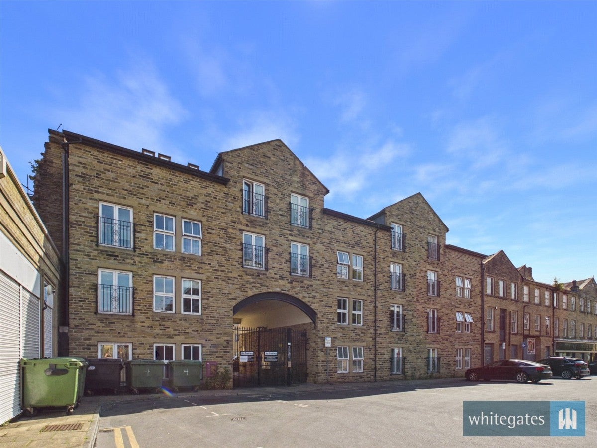Flat North Parade in Bradford