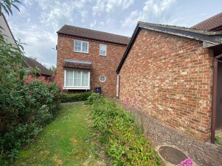 House Barn Close in Huntingdonshire
