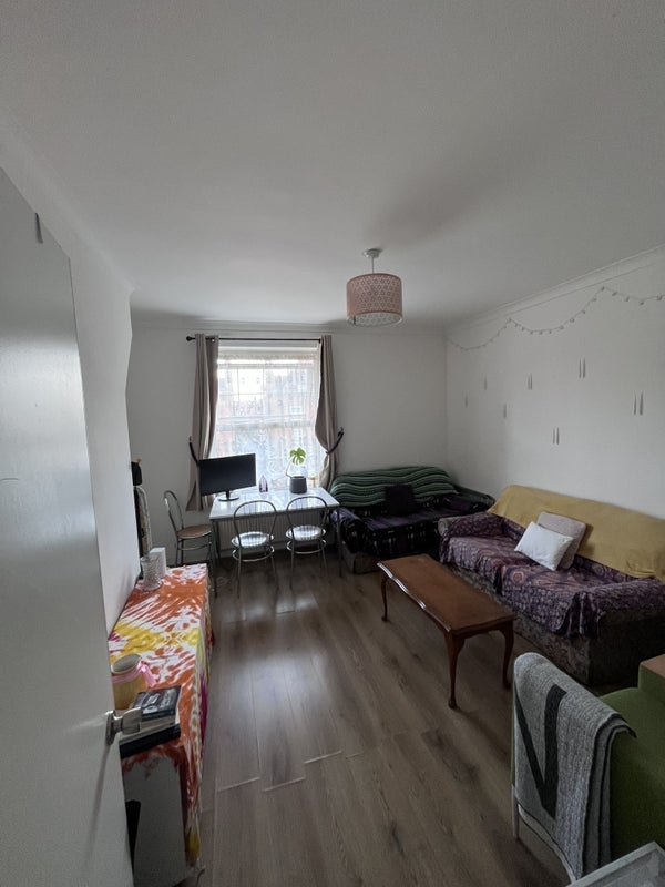 Room Portland Avenue in Greater London