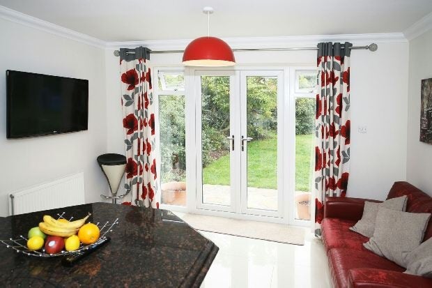 House Middleton Avenue in Greater London